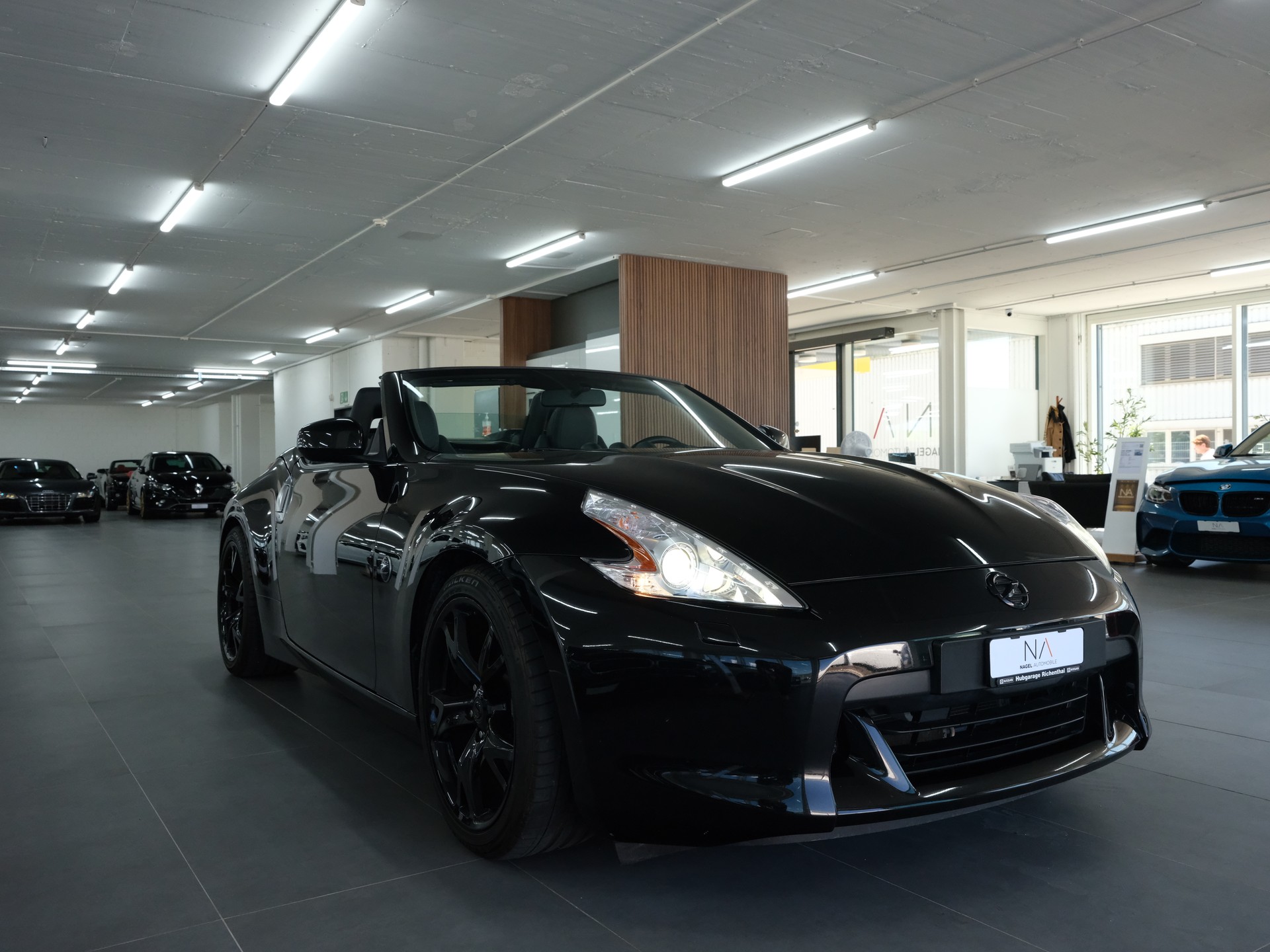 NISSAN 370 Z Roadster Pack *Sportabgassanlage*-image-1