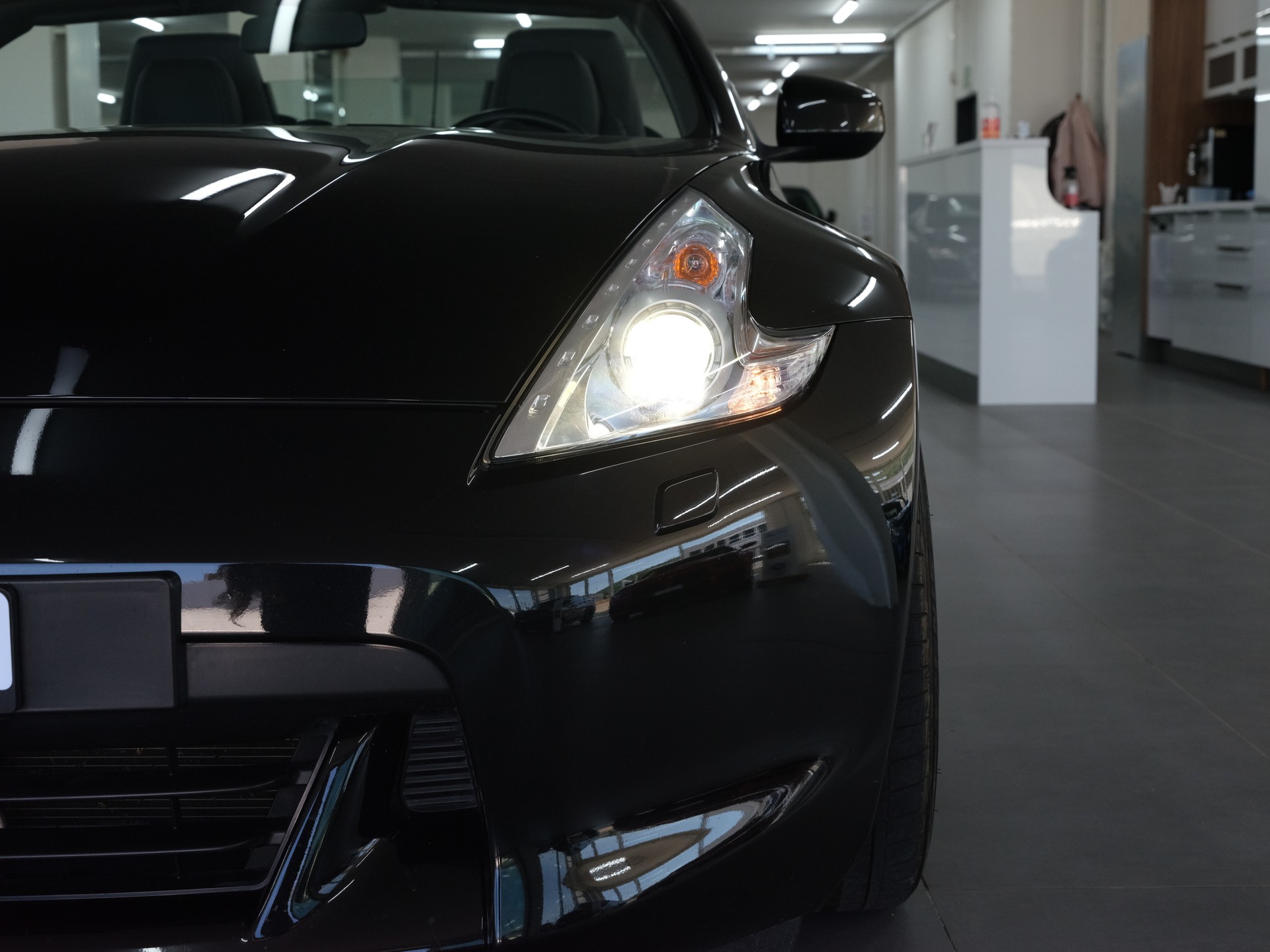 NISSAN 370 Z Roadster Pack *Sportabgassanlage*-image-8