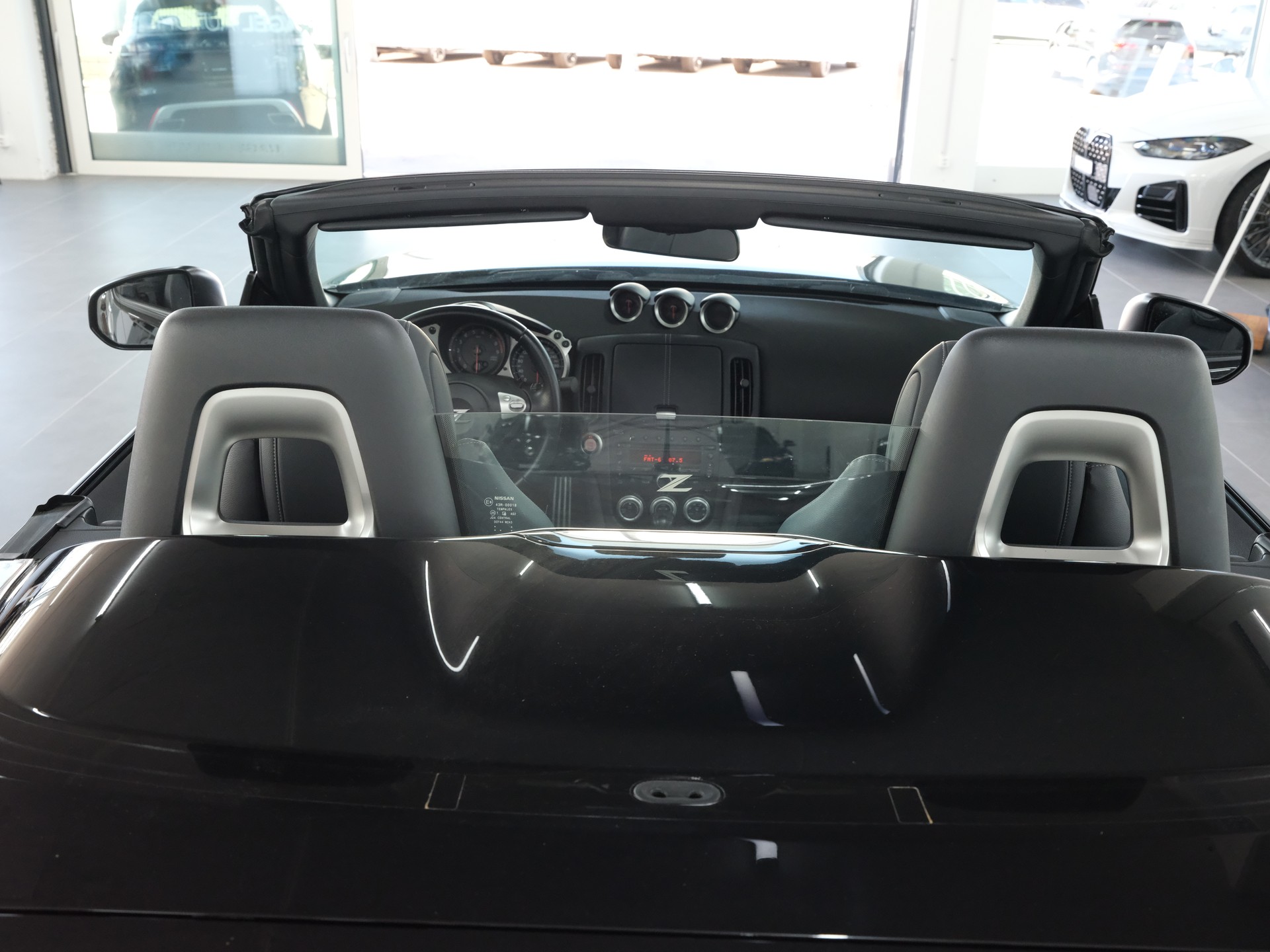 NISSAN 370 Z Roadster Pack *Sportabgassanlage*-image-14
