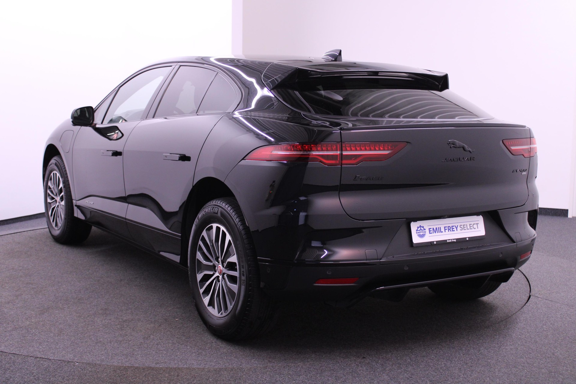 JAGUAR I-Pace EV400 S AWD *LEASING 0.99%*-image-6