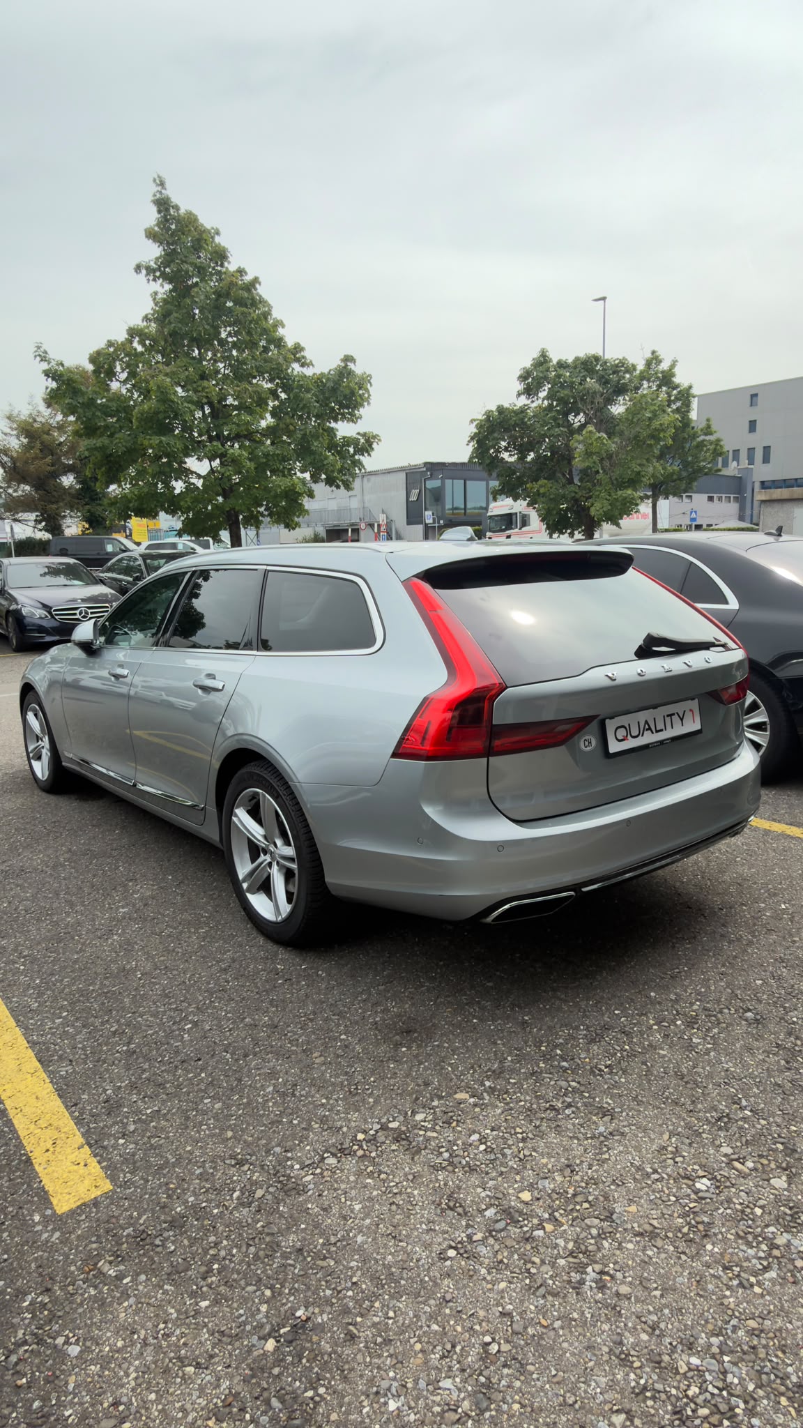 VOLVO V90 D5 AWD Inscription Geartronic Powerpulse-image-3