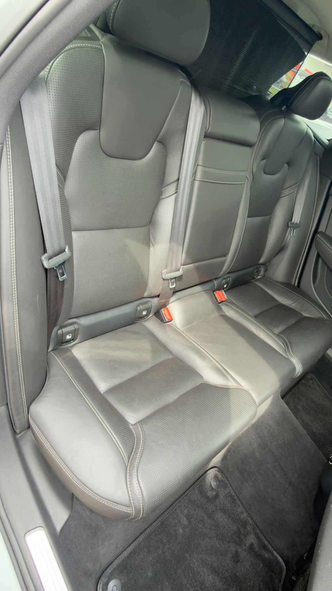 VOLVO V90 D5 AWD Inscription Geartronic Powerpulse-image-6