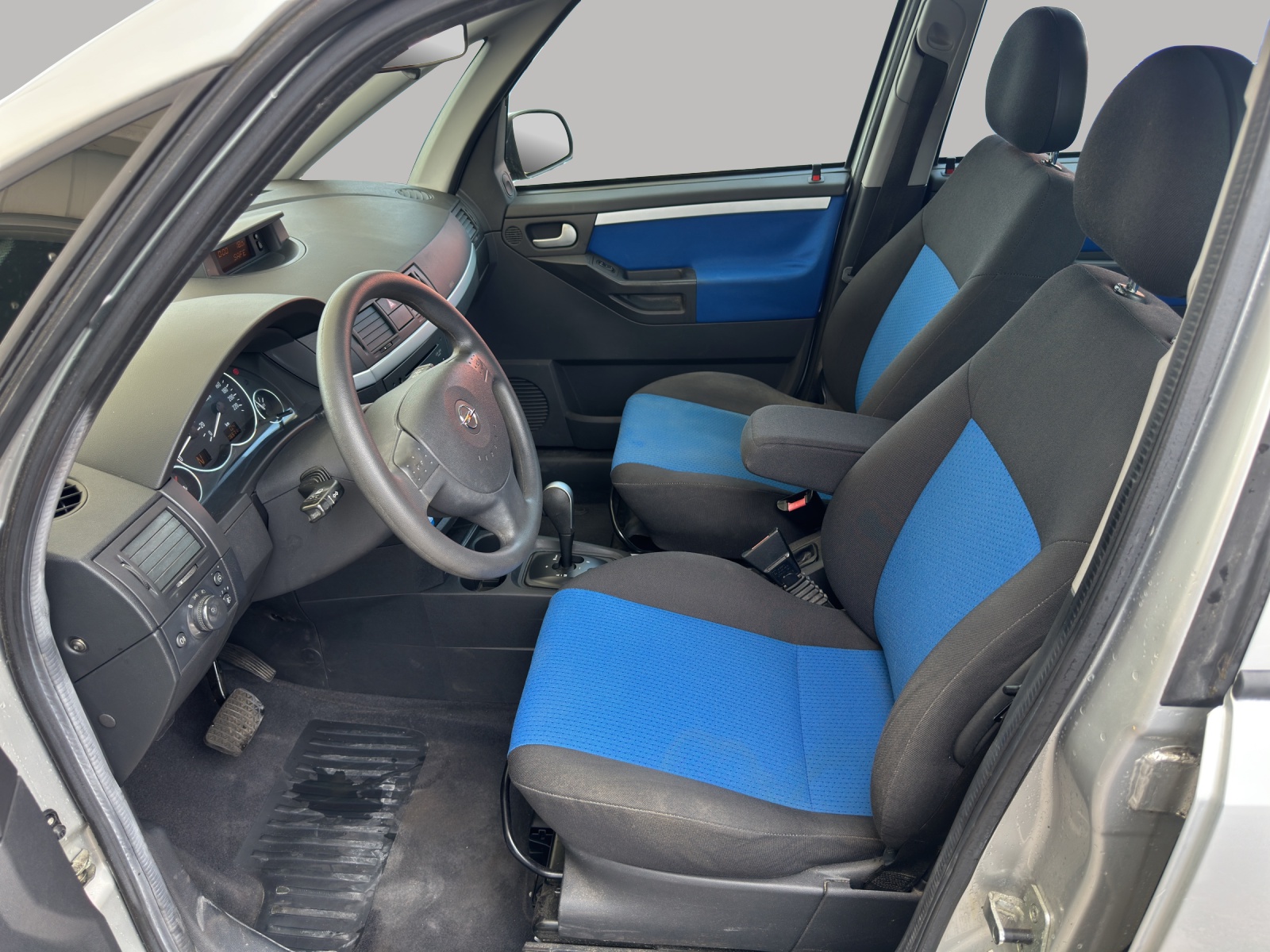 OPEL Meriva 1.6i-16 TP Cosmo-image-8