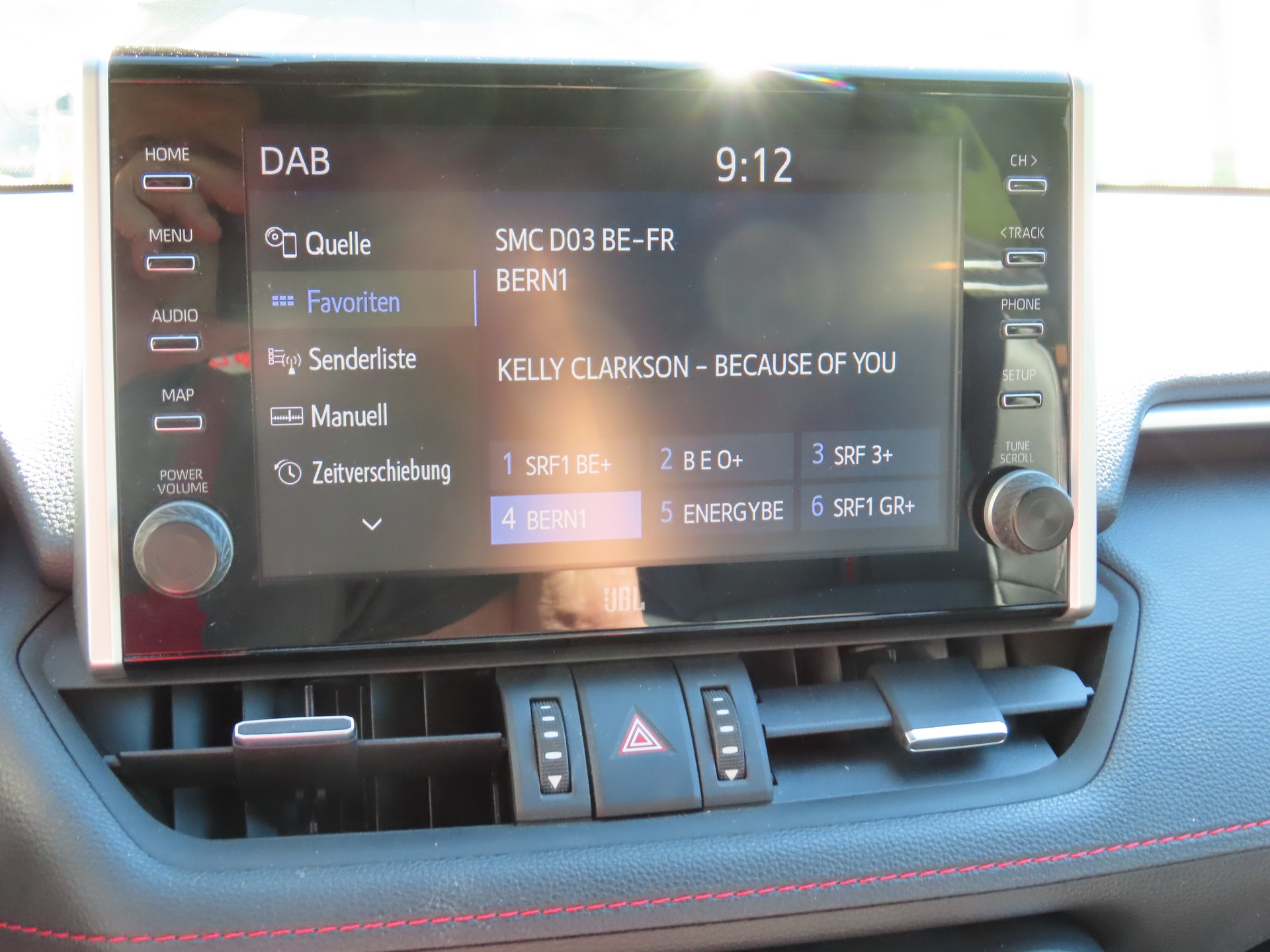 TOYOTA RAV4 2.5 Plug-In-Hybrid Platinum-image-10