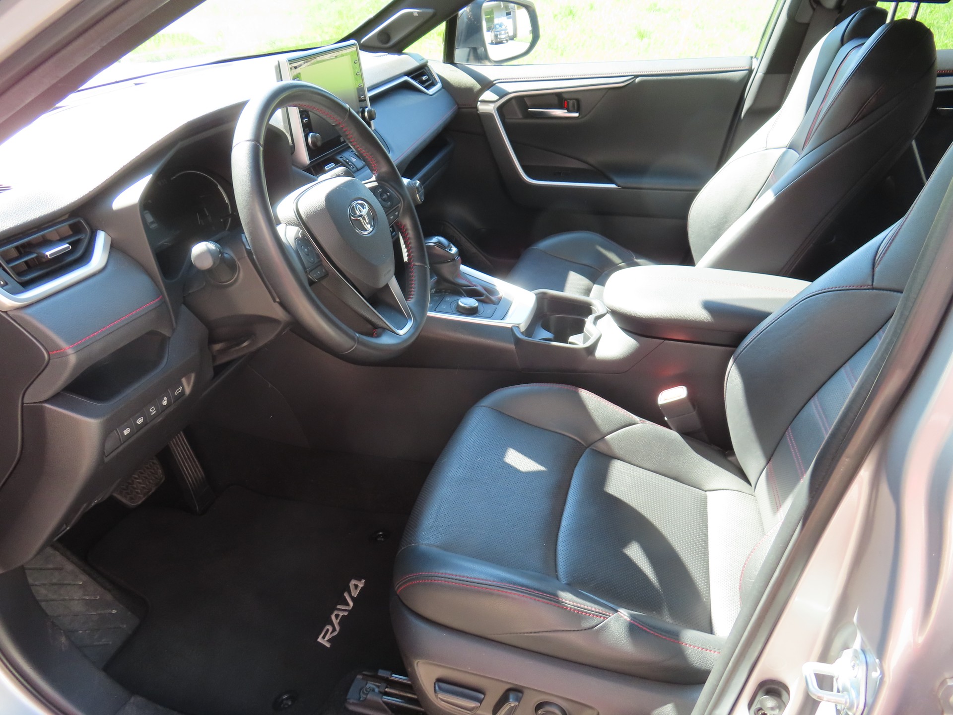TOYOTA RAV4 2.5 Plug-In-Hybrid Platinum-image-5