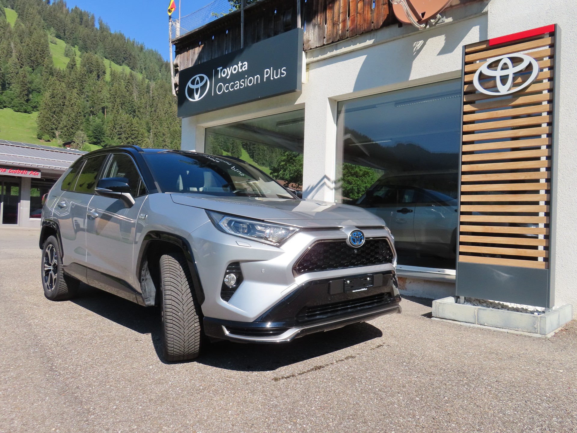 TOYOTA RAV4 2.5 Plug-In-Hybrid Platinum
