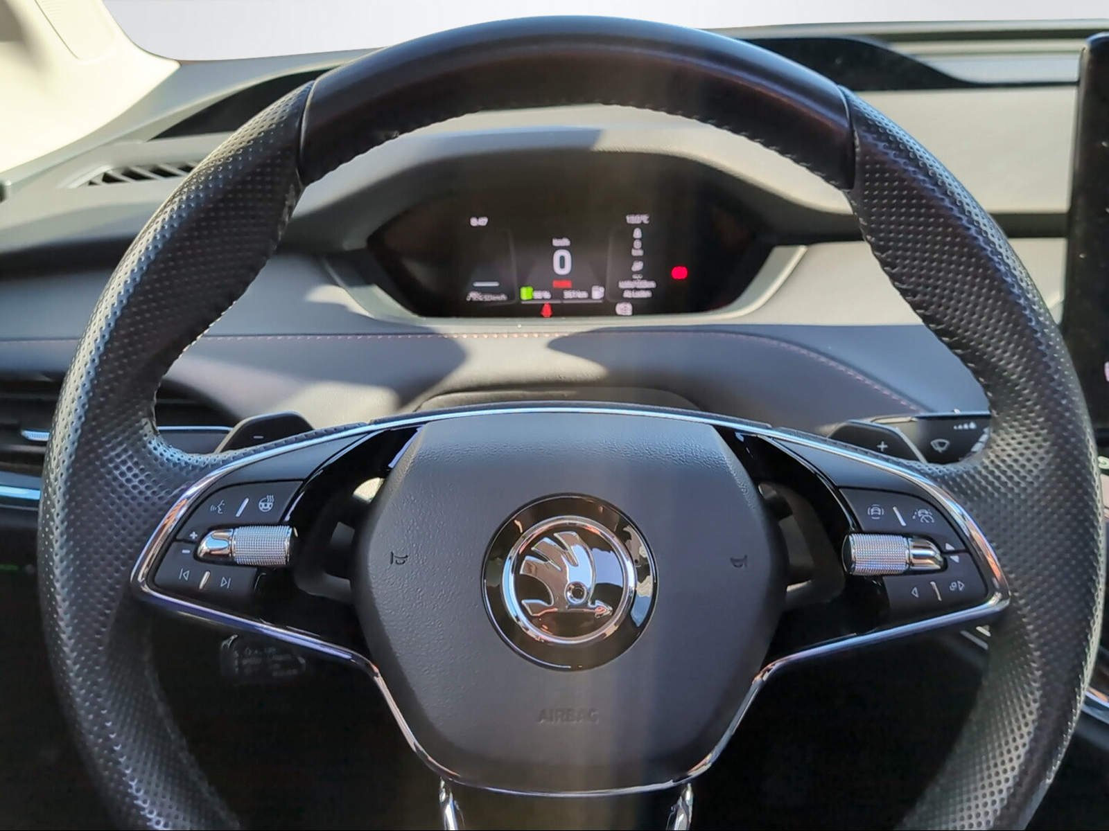 SKODA ENYAQ IV 80X-image-6