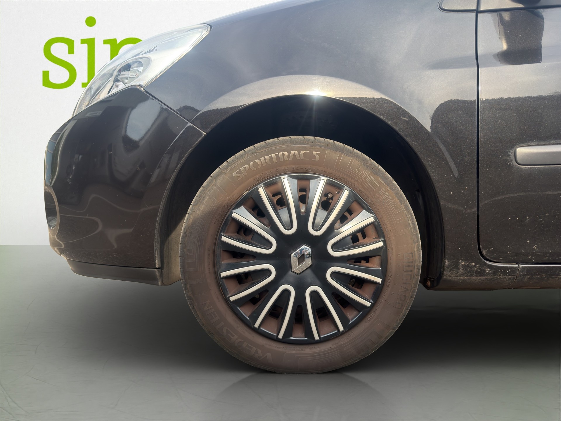 RENAULT Clio Grandtour 1.2 16V Expression-image-11