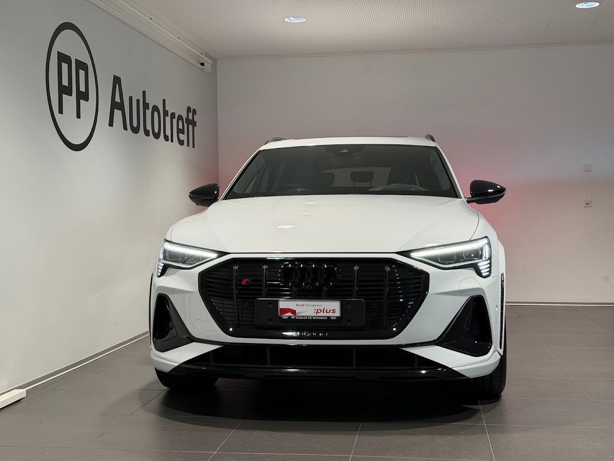 AUDI e-tron S quattro-image-0