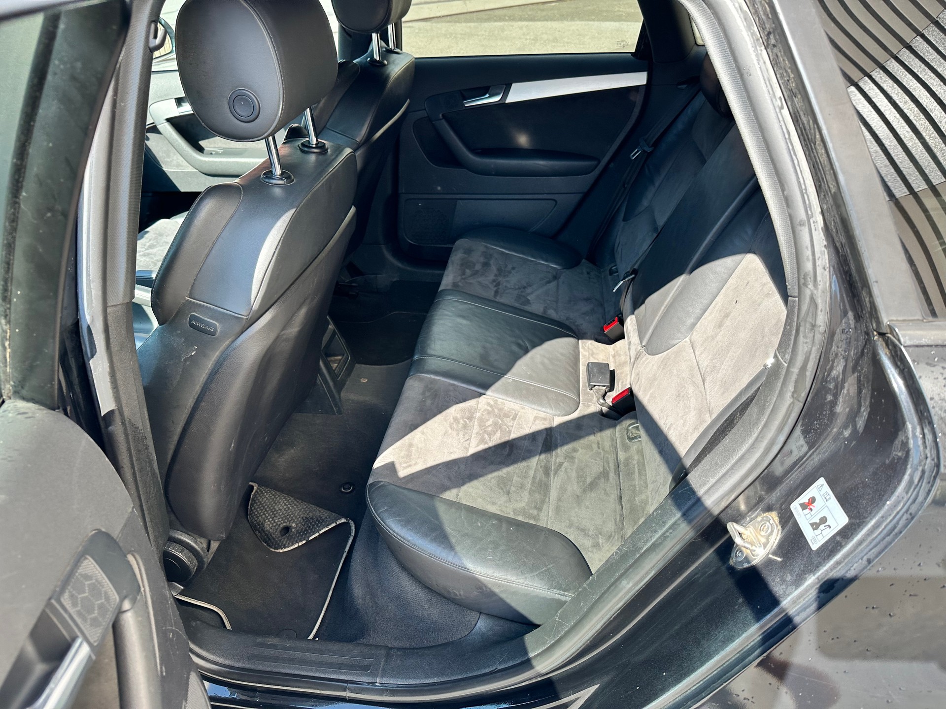 AUDI S3 Sportback 2.0 TFSI quattro-image-13