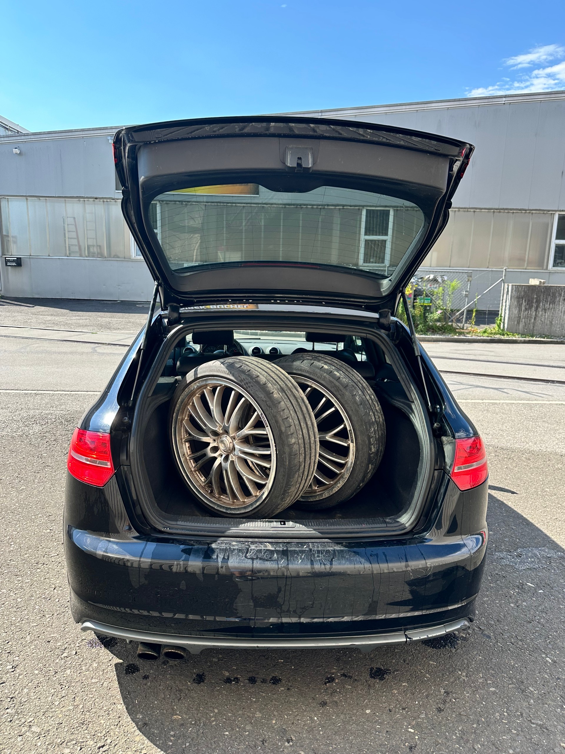 AUDI S3 Sportback 2.0 TFSI quattro-image-6
