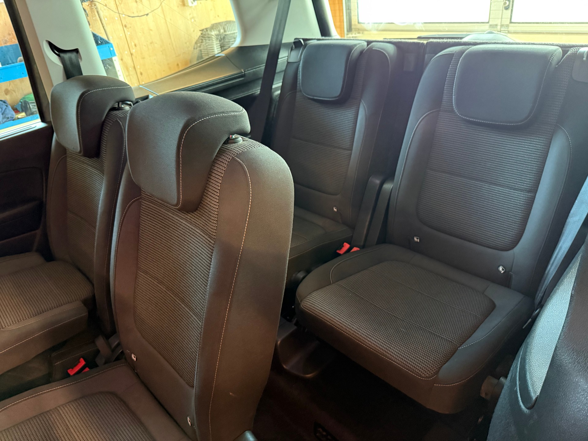 VW Sharan 2.0 TDI BMT Comfortline 4Motion DSG-image-8