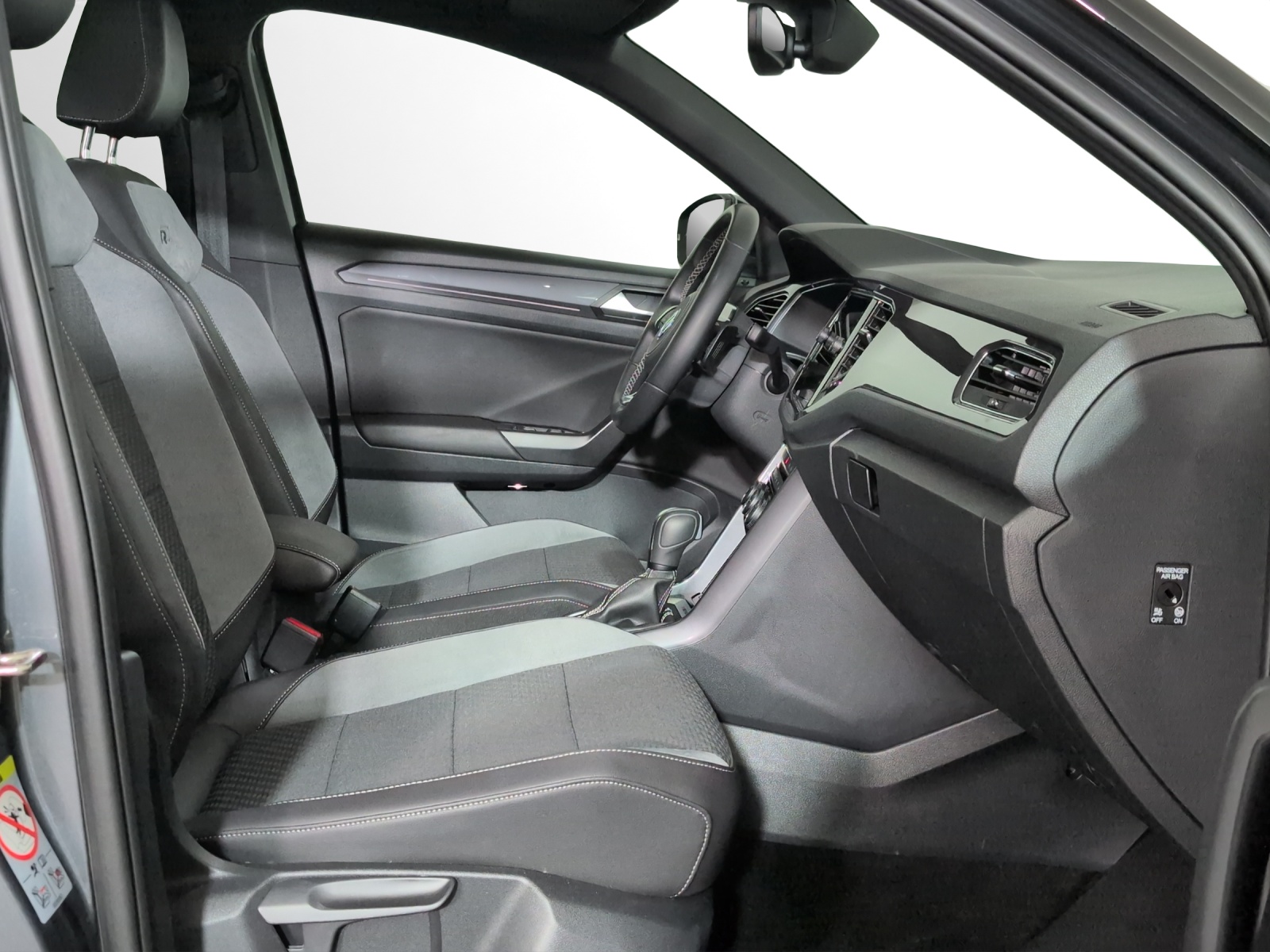 VW T-Roc 2.0 TSI Sport DSG 4Motion-image-6