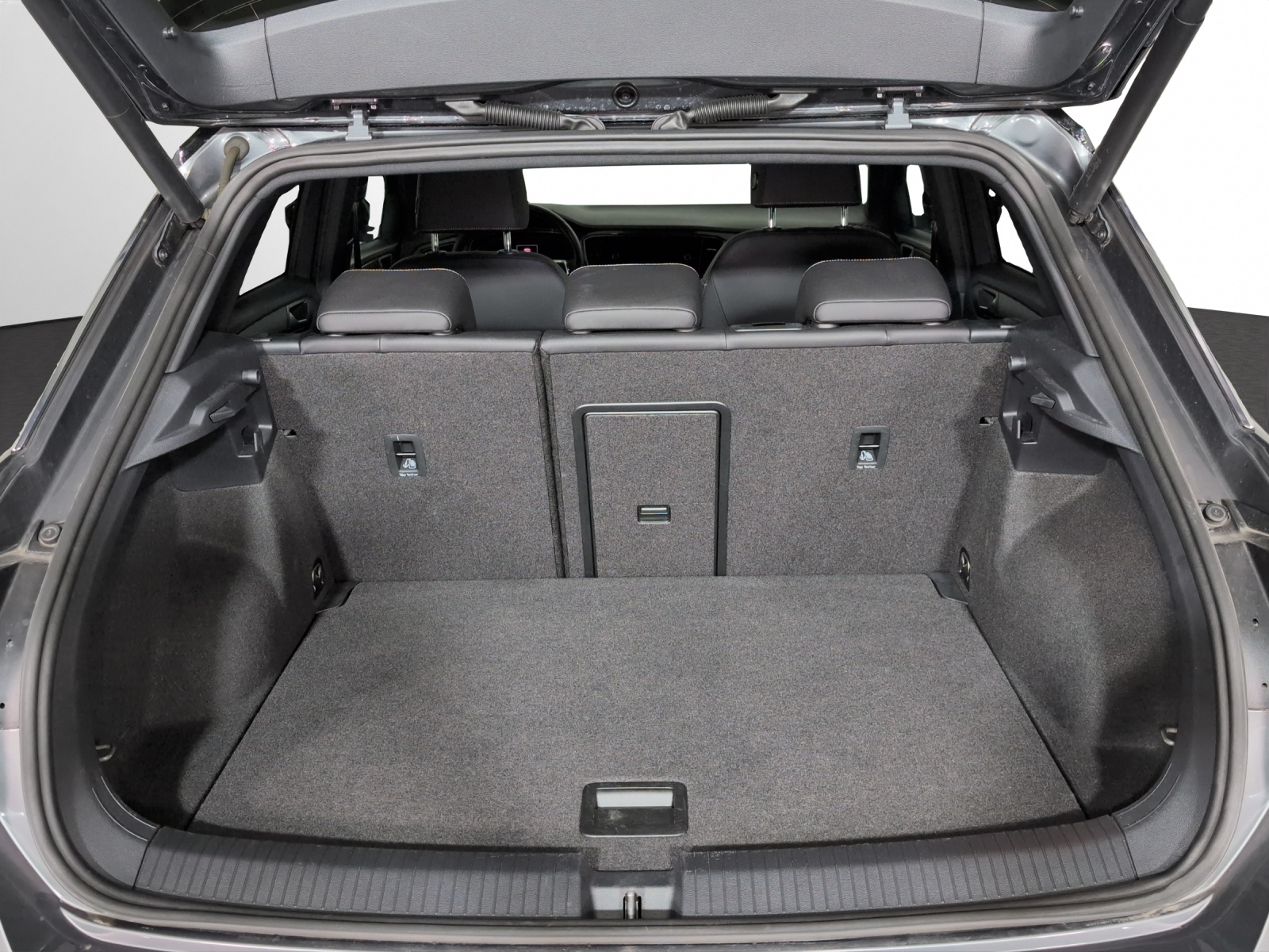VW T-Roc 2.0 TSI Sport DSG 4Motion-image-14