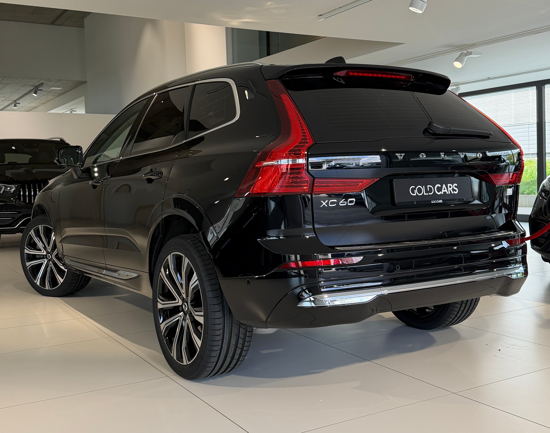 VOLVO XC60 T6 eAWD PluginHybrid Inscription Geartronic-image-4