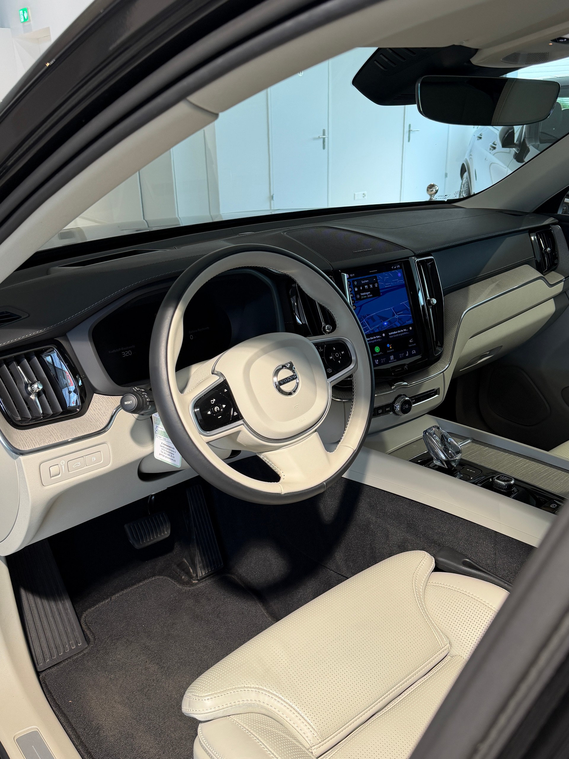 VOLVO XC60 T6 eAWD PluginHybrid Inscription Geartronic-image-6