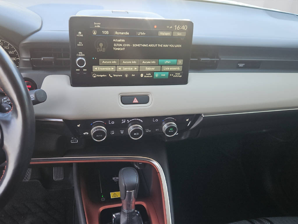 HONDA HR-V 1.5 i-MMD Advance Style-image-7