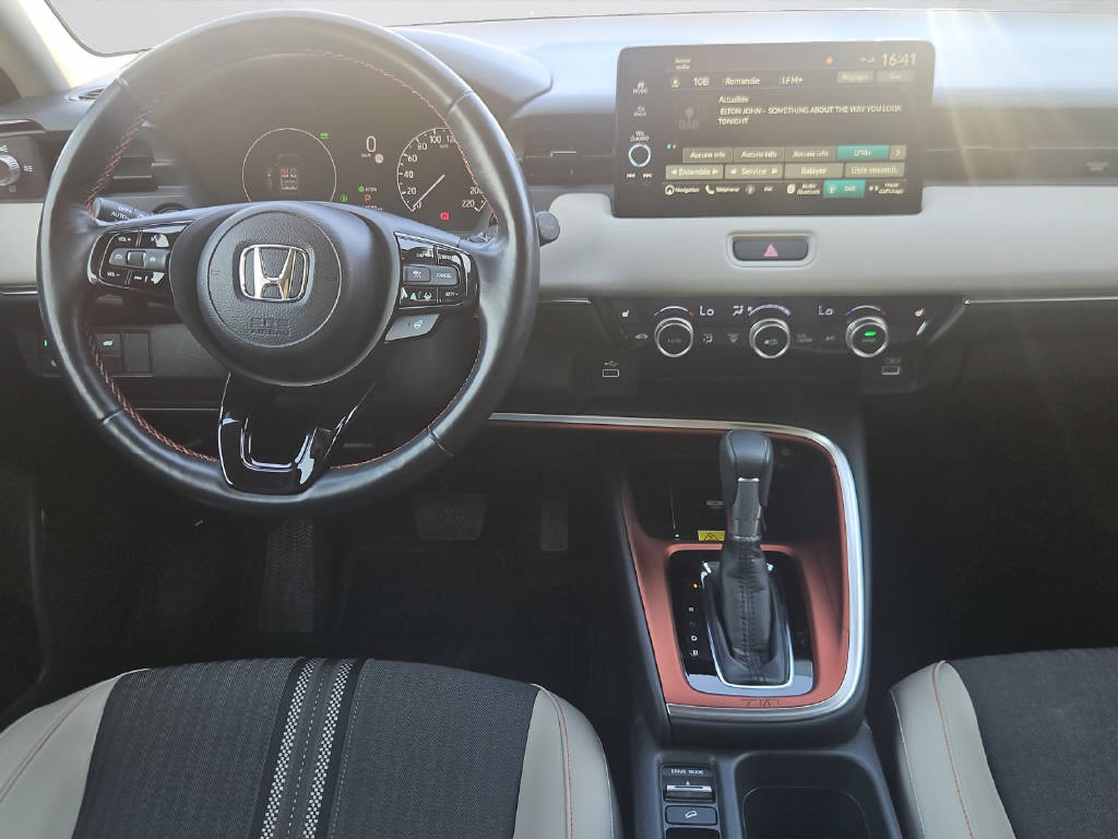 HONDA HR-V 1.5 i-MMD Advance Style-image-11