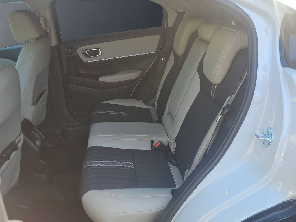 HONDA HR-V 1.5 i-MMD Advance Style-image-10