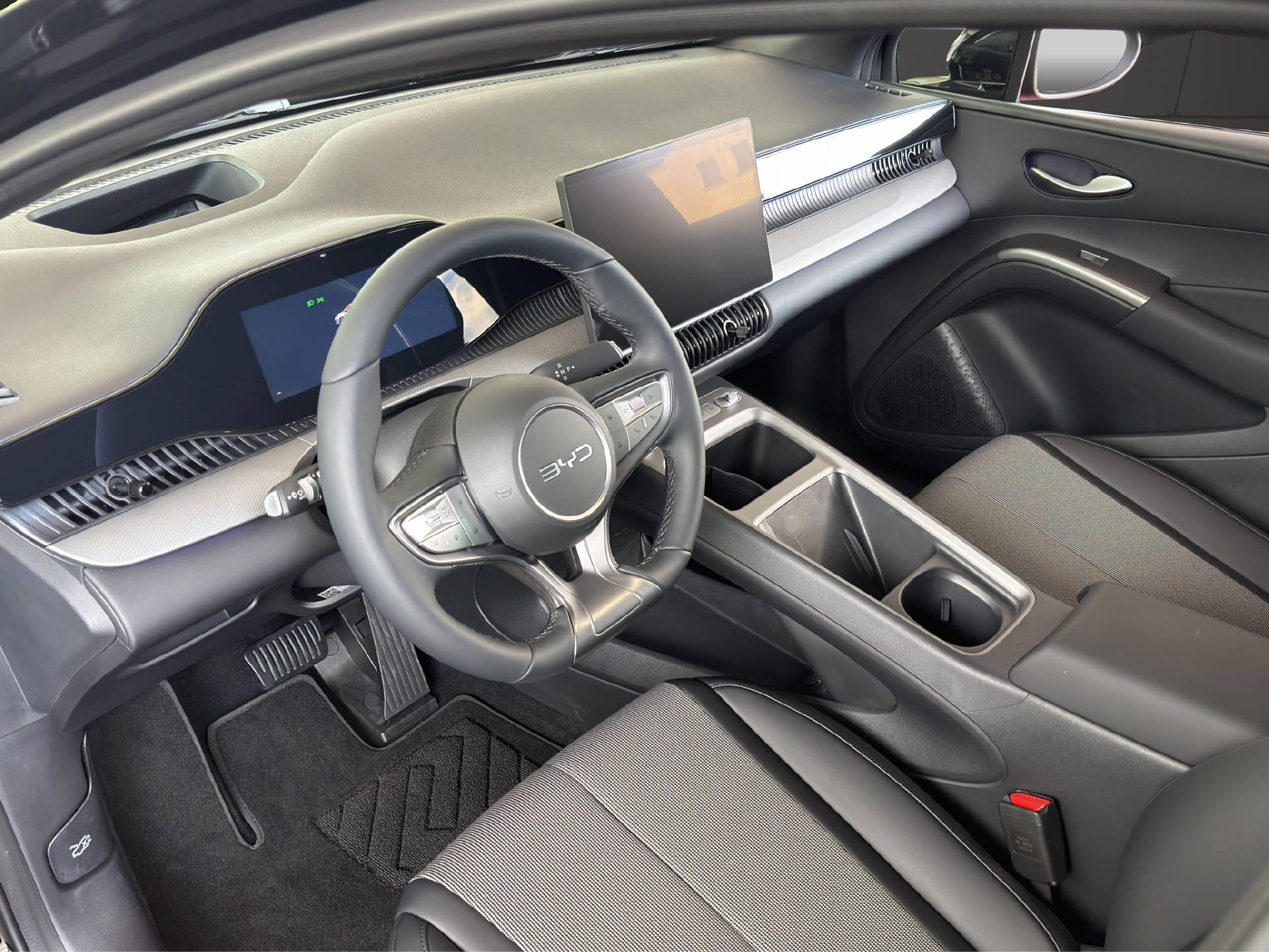 BYD Dolphin G DM-i Comfort-image-7