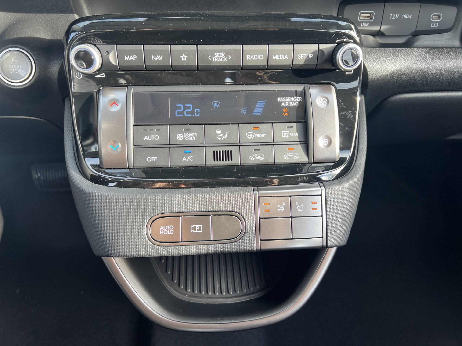 HYUNDAI Inster Electric Amplia 42kWh-image-13
