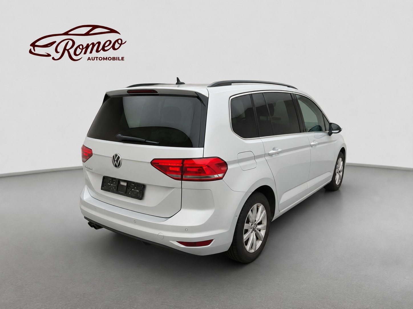 VW Touran 2.0 TDI BlueMotion Technology Comfortline DSG ** Frisch ab MFK und Service ** CH-Auto ** 1. Hand **-image-2