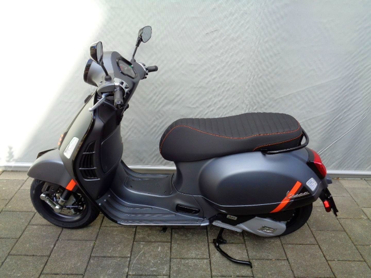 PIAGGIO VESPA GTS 125 RST SUPER SPORT