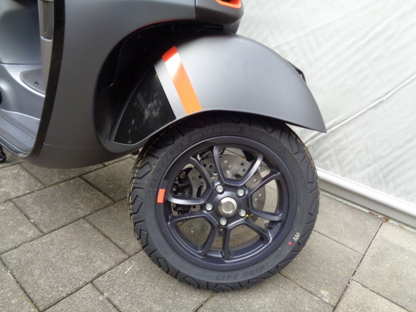 PIAGGIO VESPA GTS 125 RST SUPER SPORT-image-7