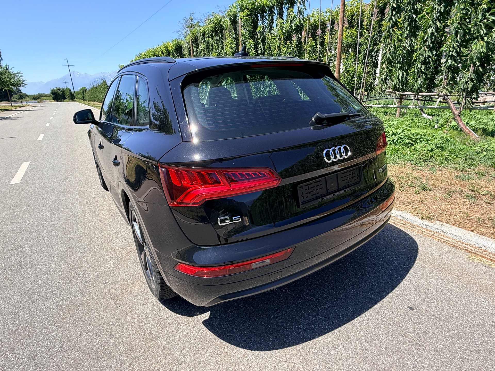AUDI Q5 45 TFSI design quattro S-tronic-image-3
