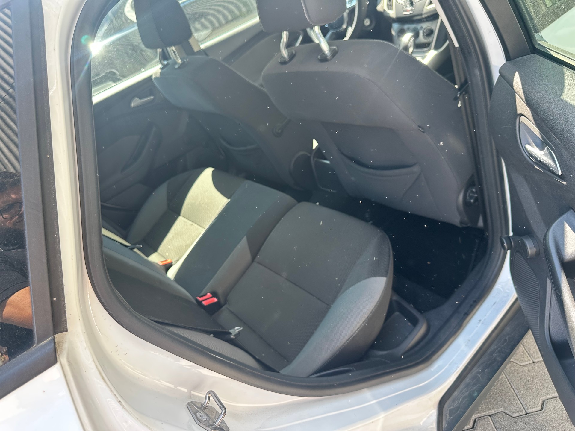 FORD Focus 1.6i VCT Titanium PowerShift-image-8