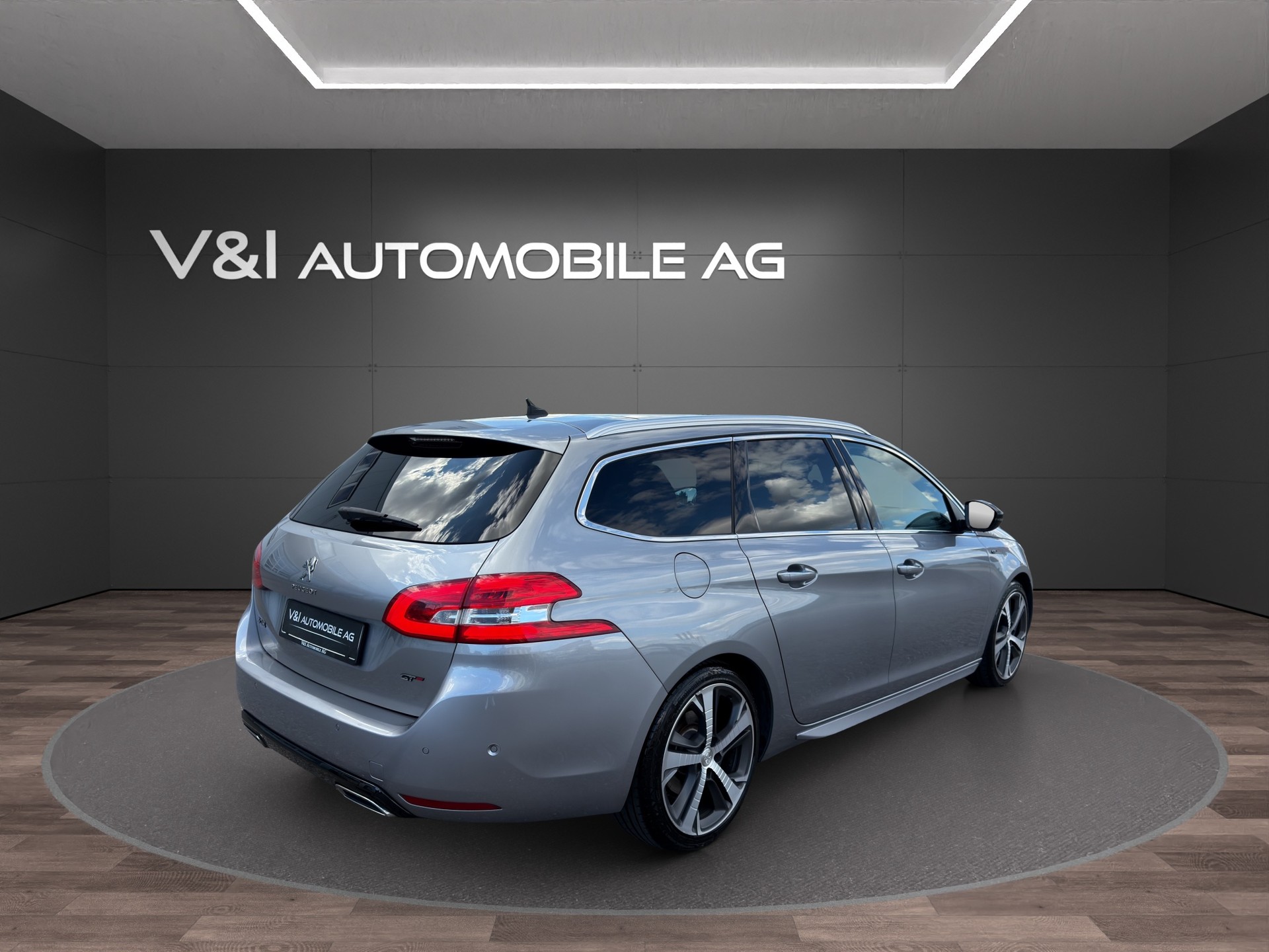 PEUGEOT 308 SW 2.0 BlueHDI GT Automatic-image-4
