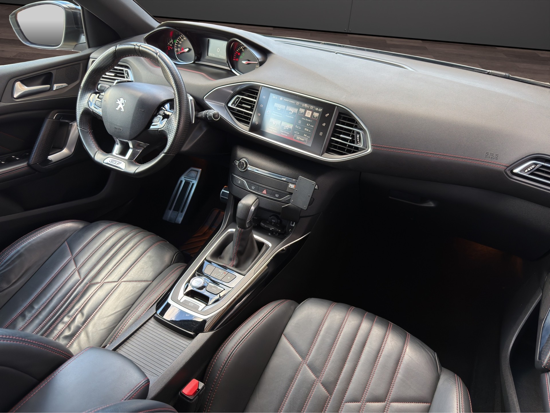 PEUGEOT 308 SW 2.0 BlueHDI GT Automatic-image-19