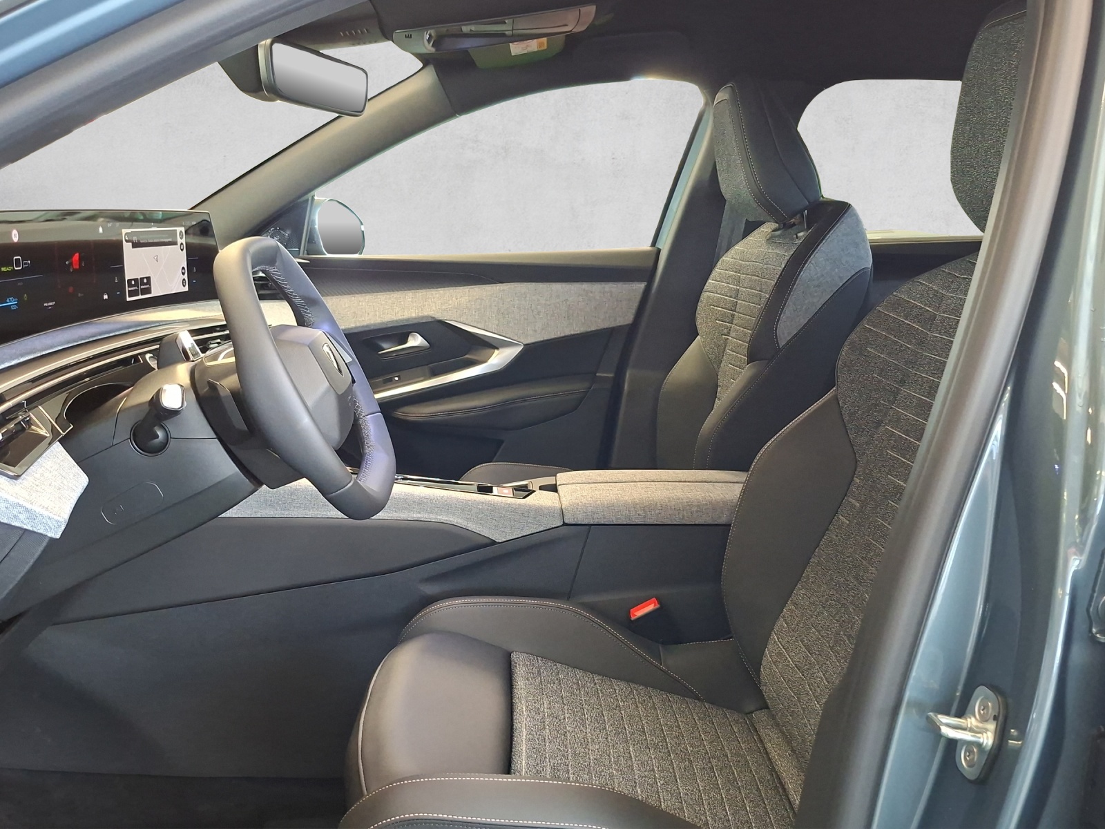 PEUGEOT 5008 e-Allure Premium AWD 73kWh-image-10