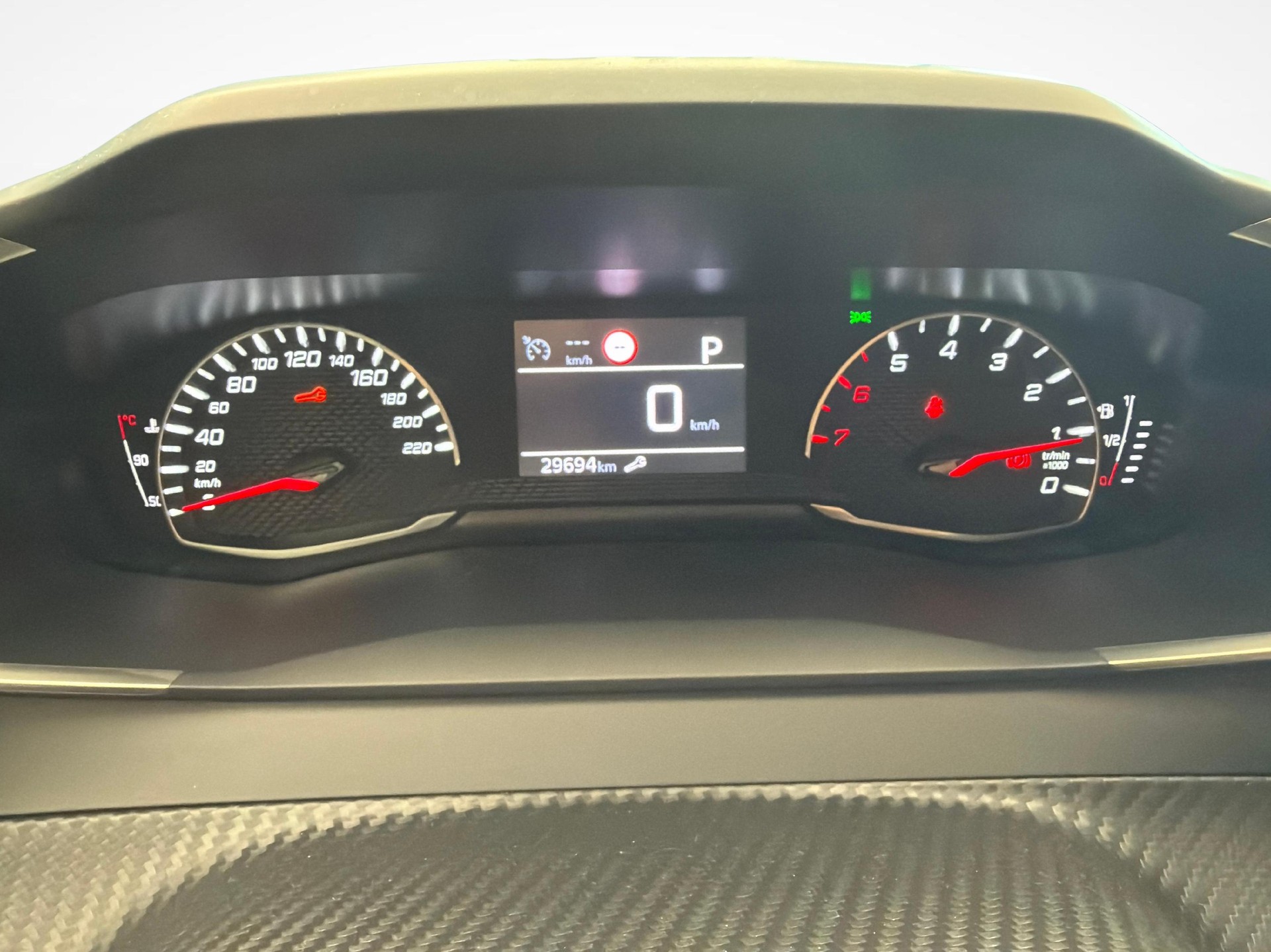 PEUGEOT 208 1.2 PureTech 100 Active Pack-image-12
