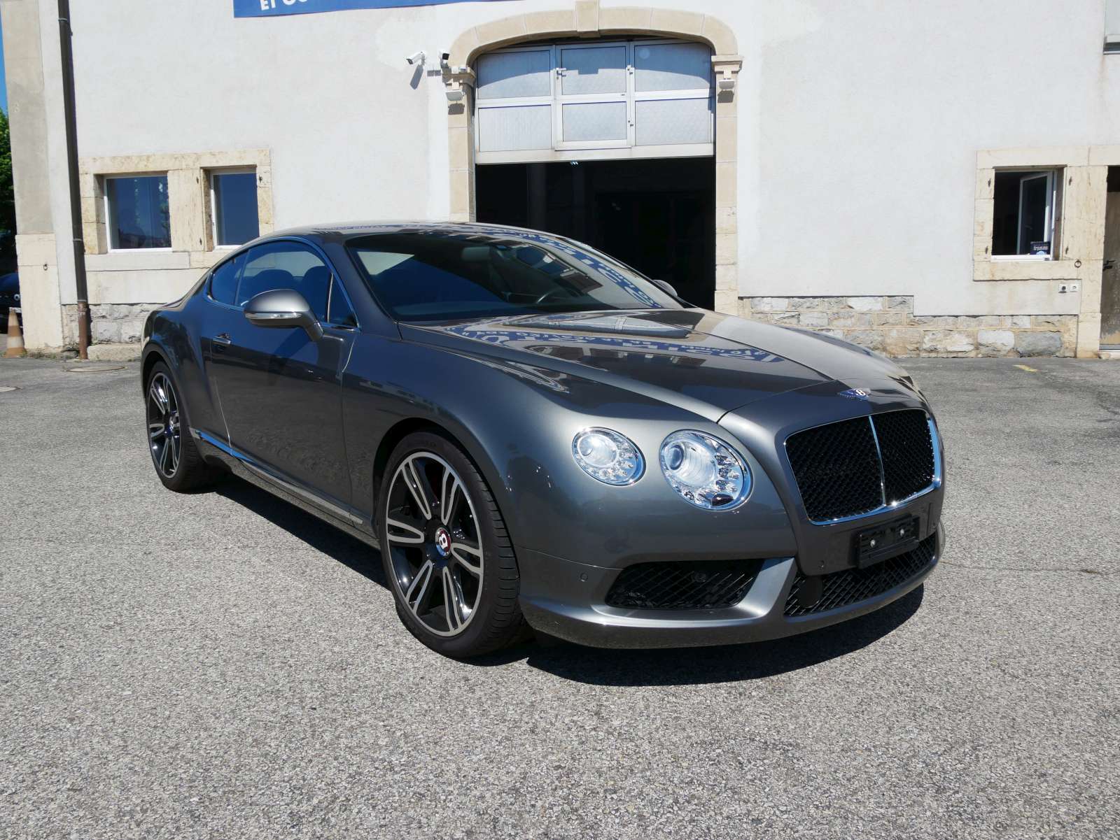 BENTLEY Continental GT 4.0 V8-image-5