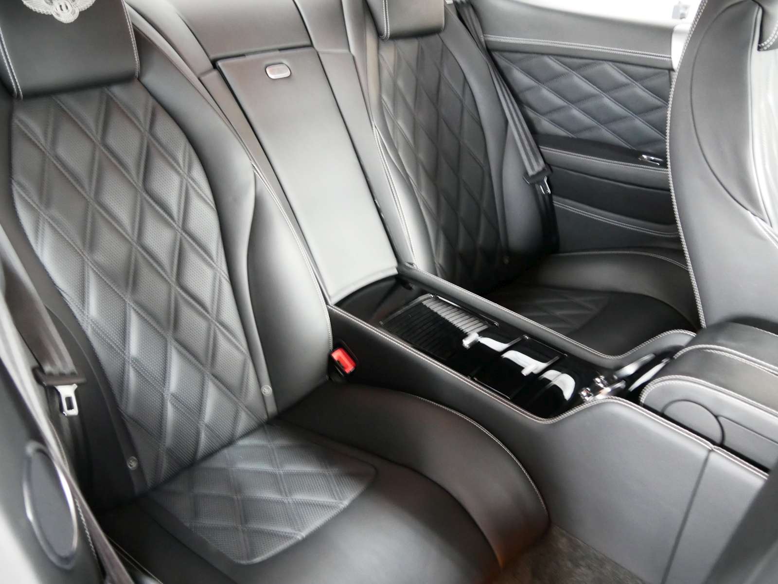 BENTLEY Continental GT 4.0 V8-image-14