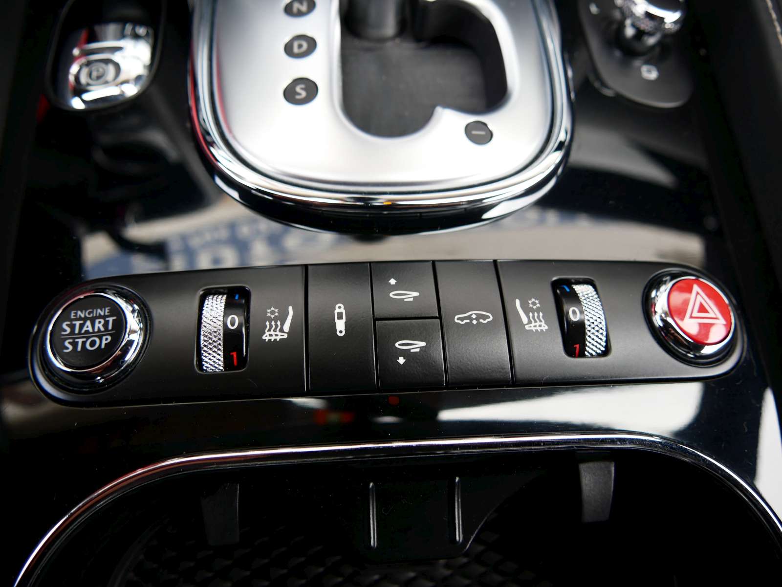 BENTLEY Continental GT 4.0 V8-image-12