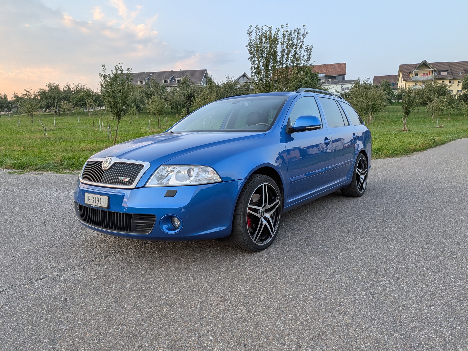 SKODA Octavia 2.0 TDI RS DSG-image-4