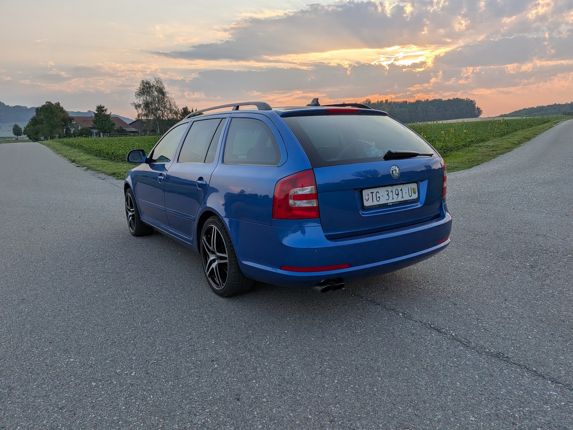 SKODA Octavia 2.0 TDI RS DSG-image-11