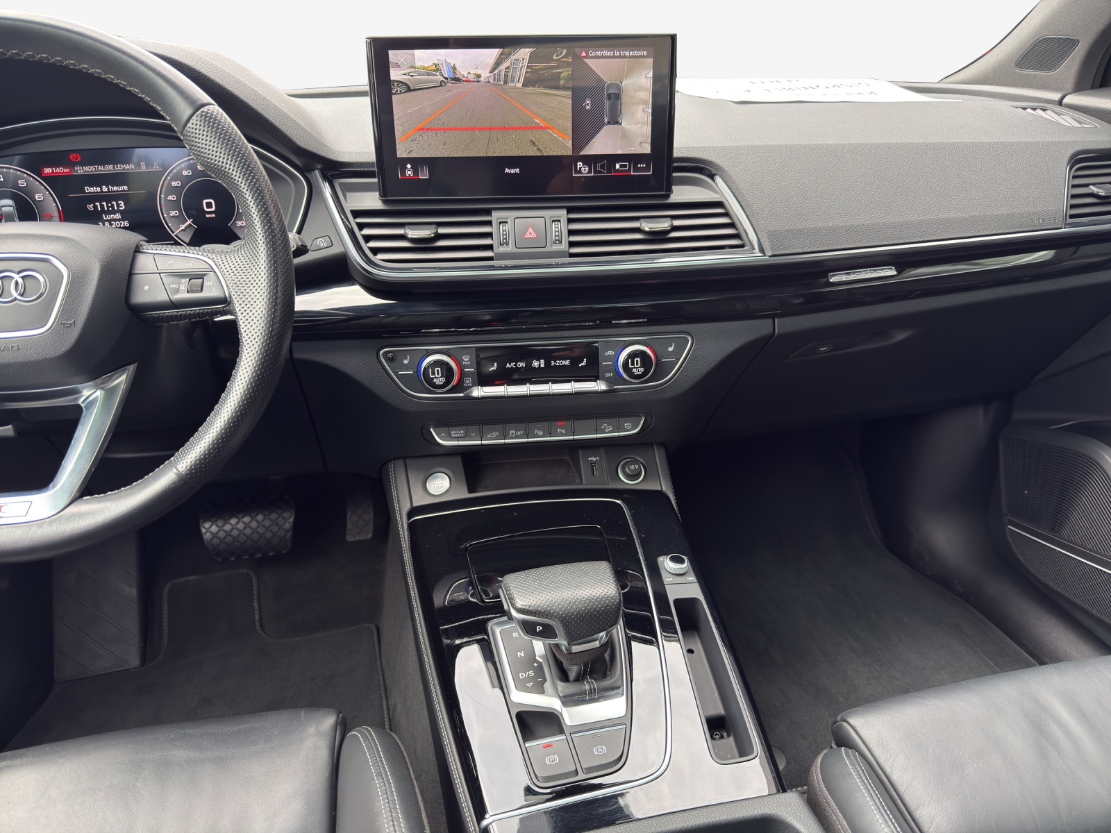 AUDI Q5 55 TFSI e PHEV S line quattro S-tronic-image-11