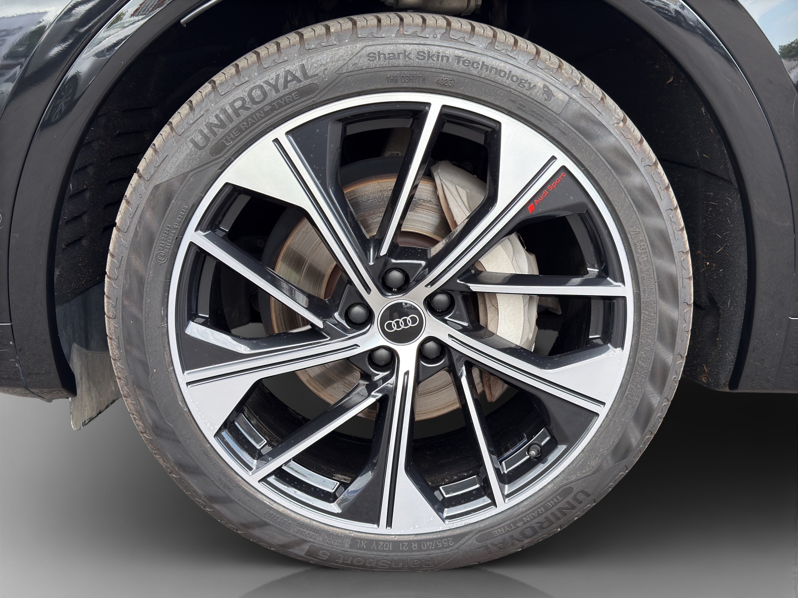 AUDI Q5 55 TFSI e PHEV S line quattro S-tronic-image-14