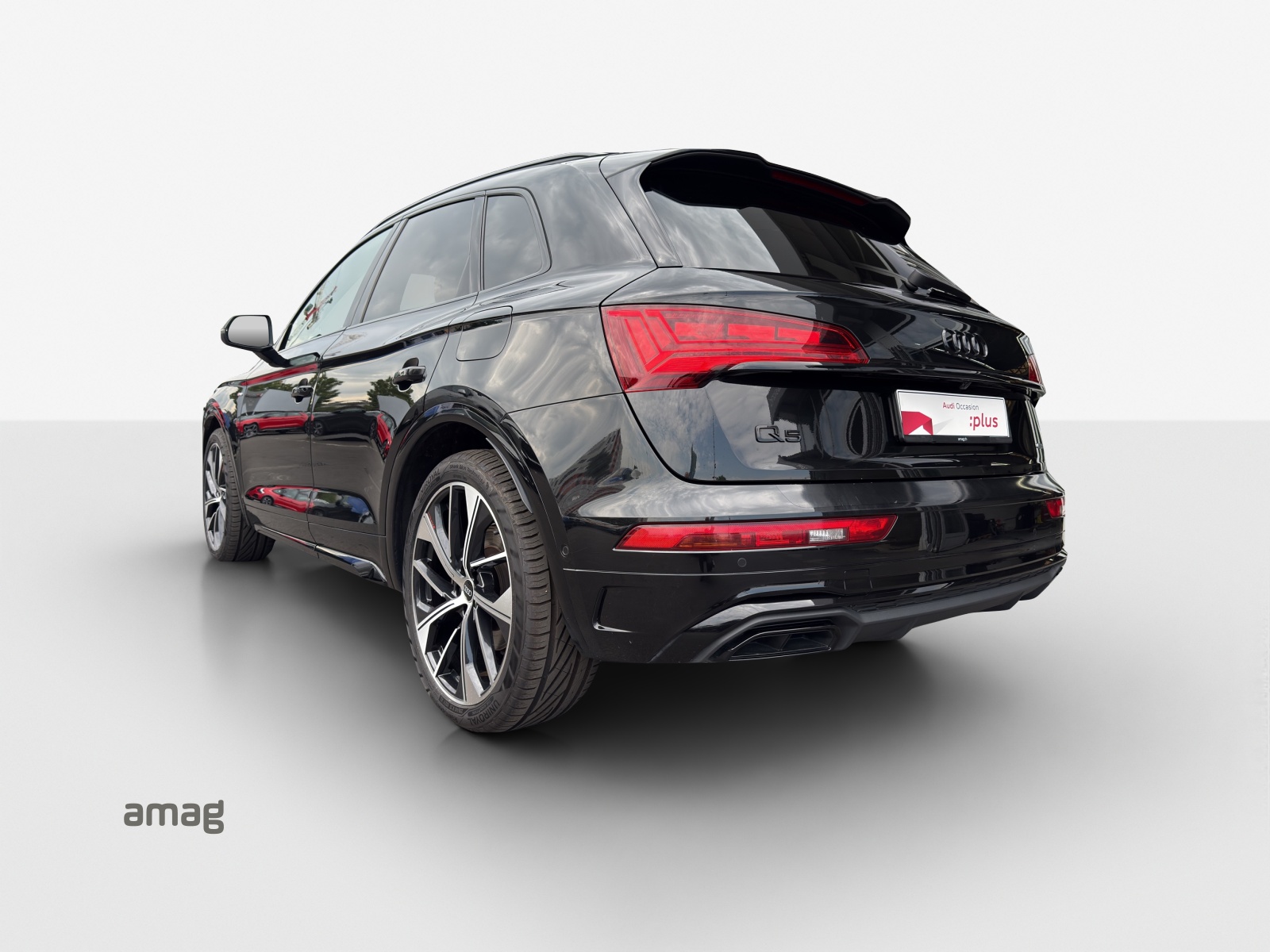 AUDI Q5 55 TFSI e PHEV S line quattro S-tronic-image-2