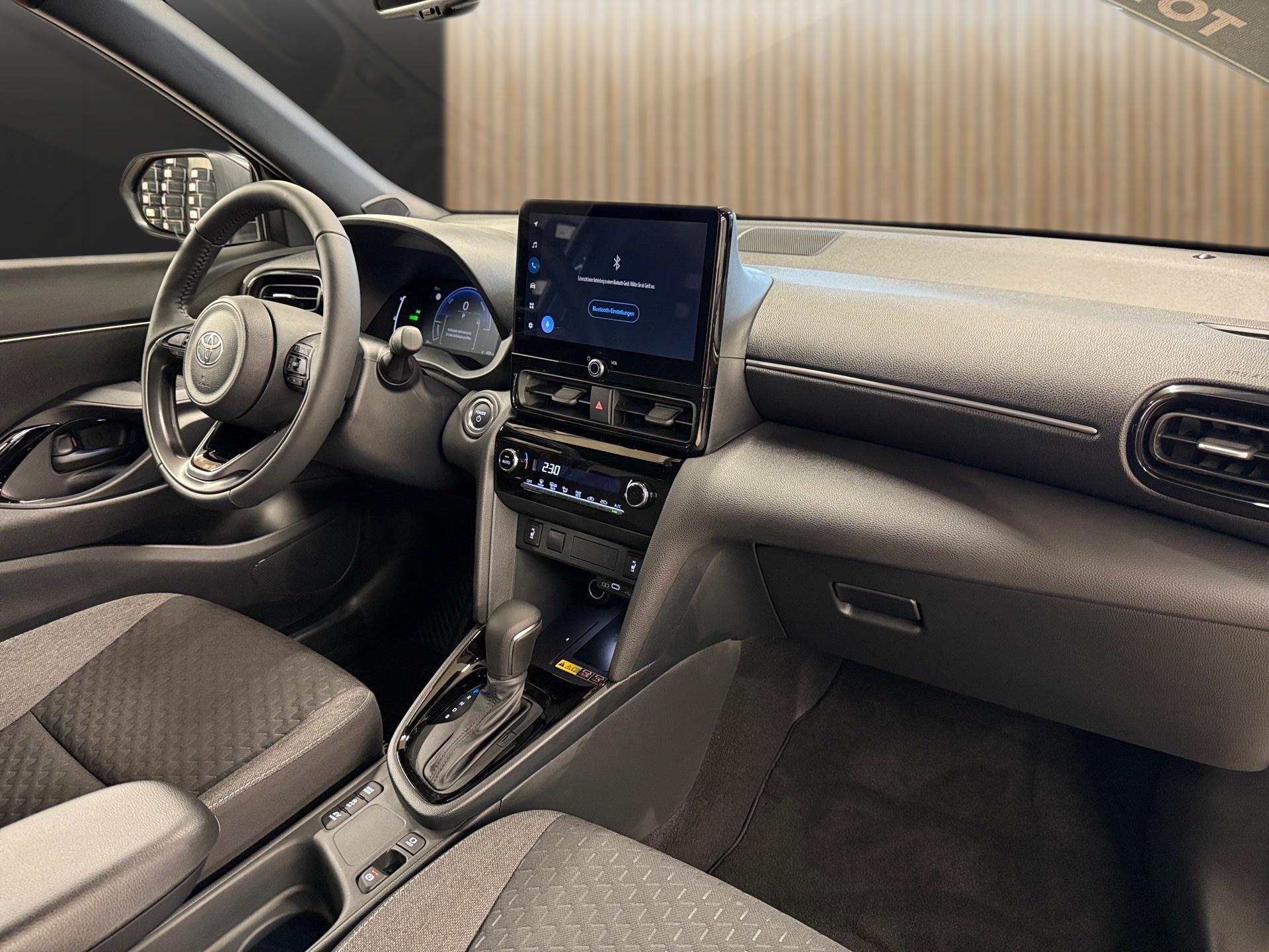 TOYOTA Yaris Cross 1.5 Trend AWDi e-CVT-image-15