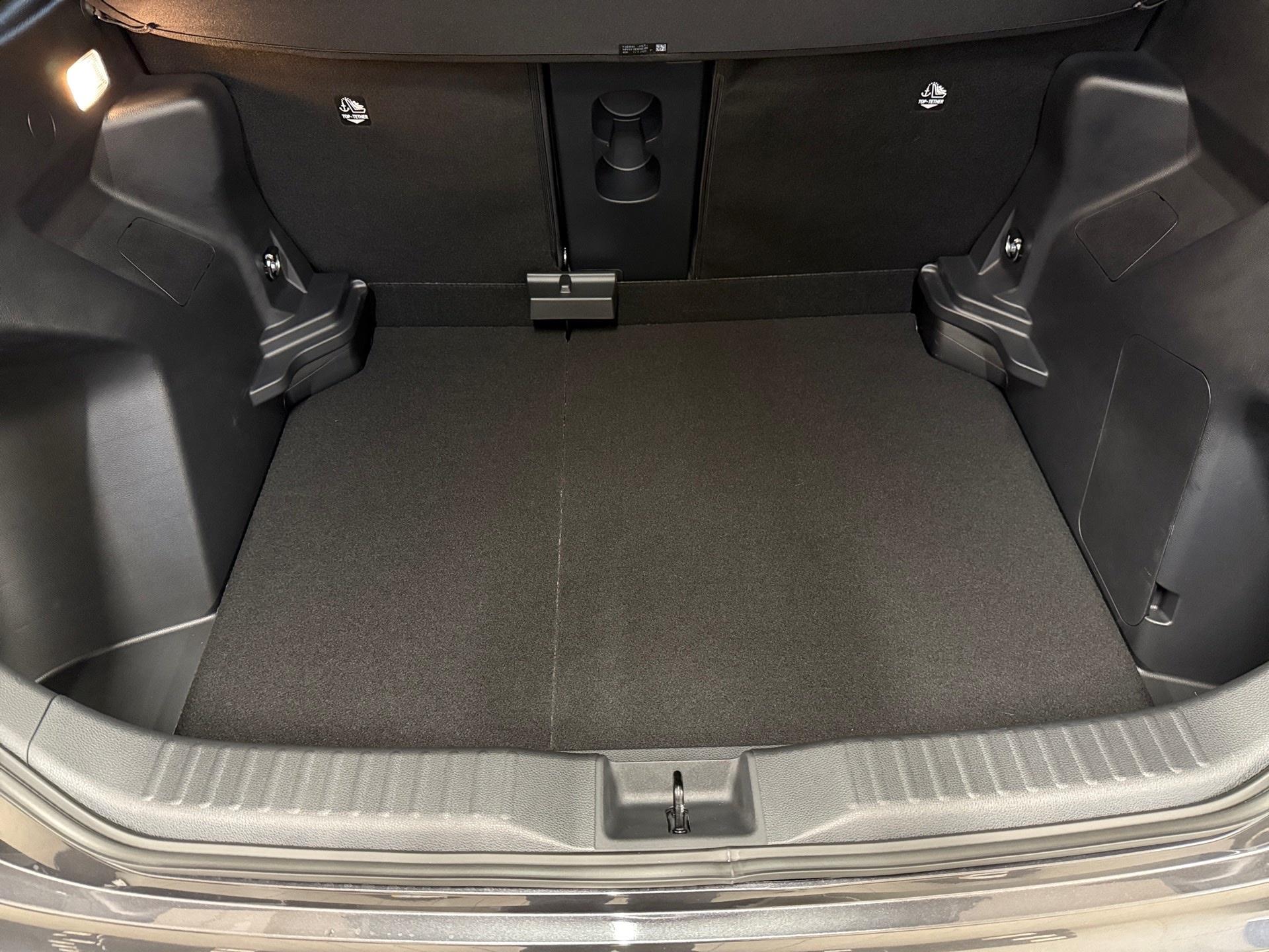 TOYOTA Yaris Cross 1.5 Trend AWDi e-CVT-image-14