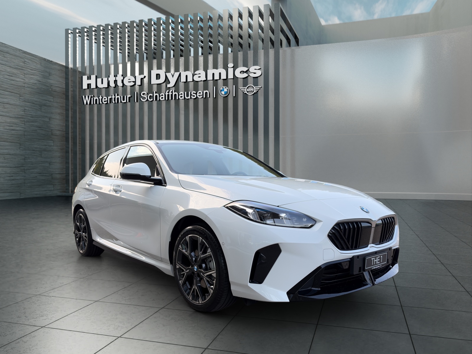BMW 120i-image-2