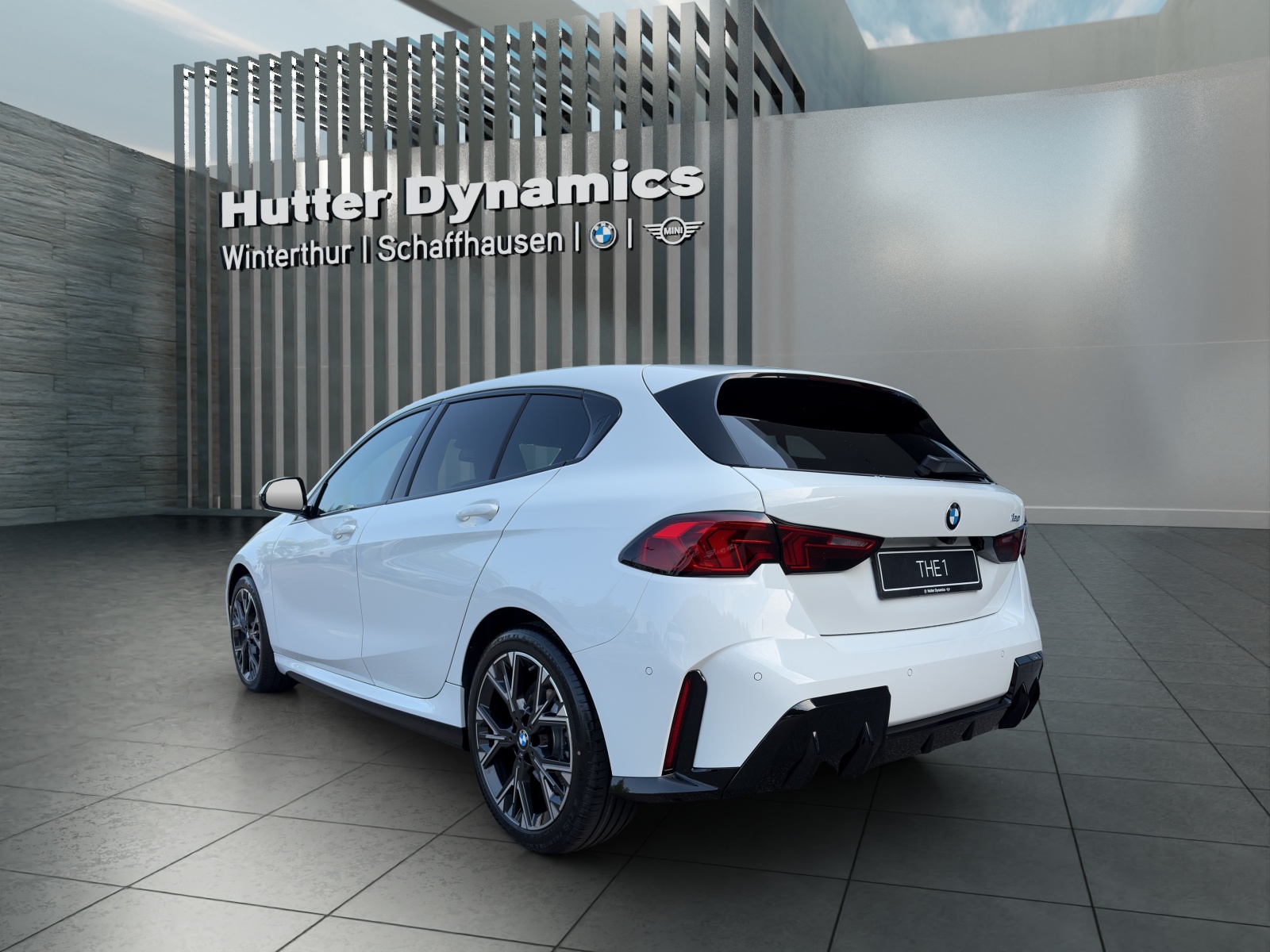 BMW 120i-image-6