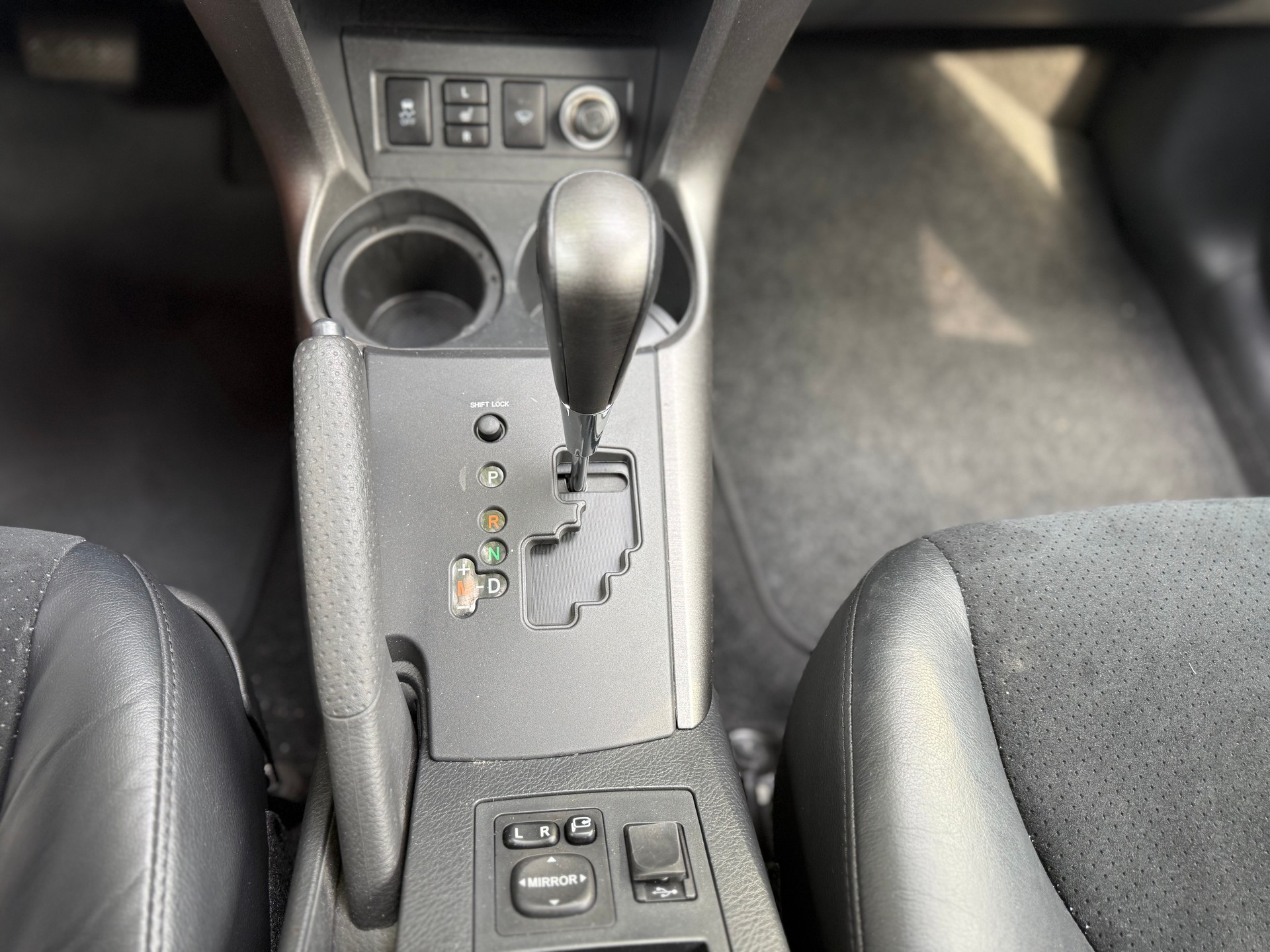 TOYOTA RAV-4 2.0 16V Style Multidrive-image-7