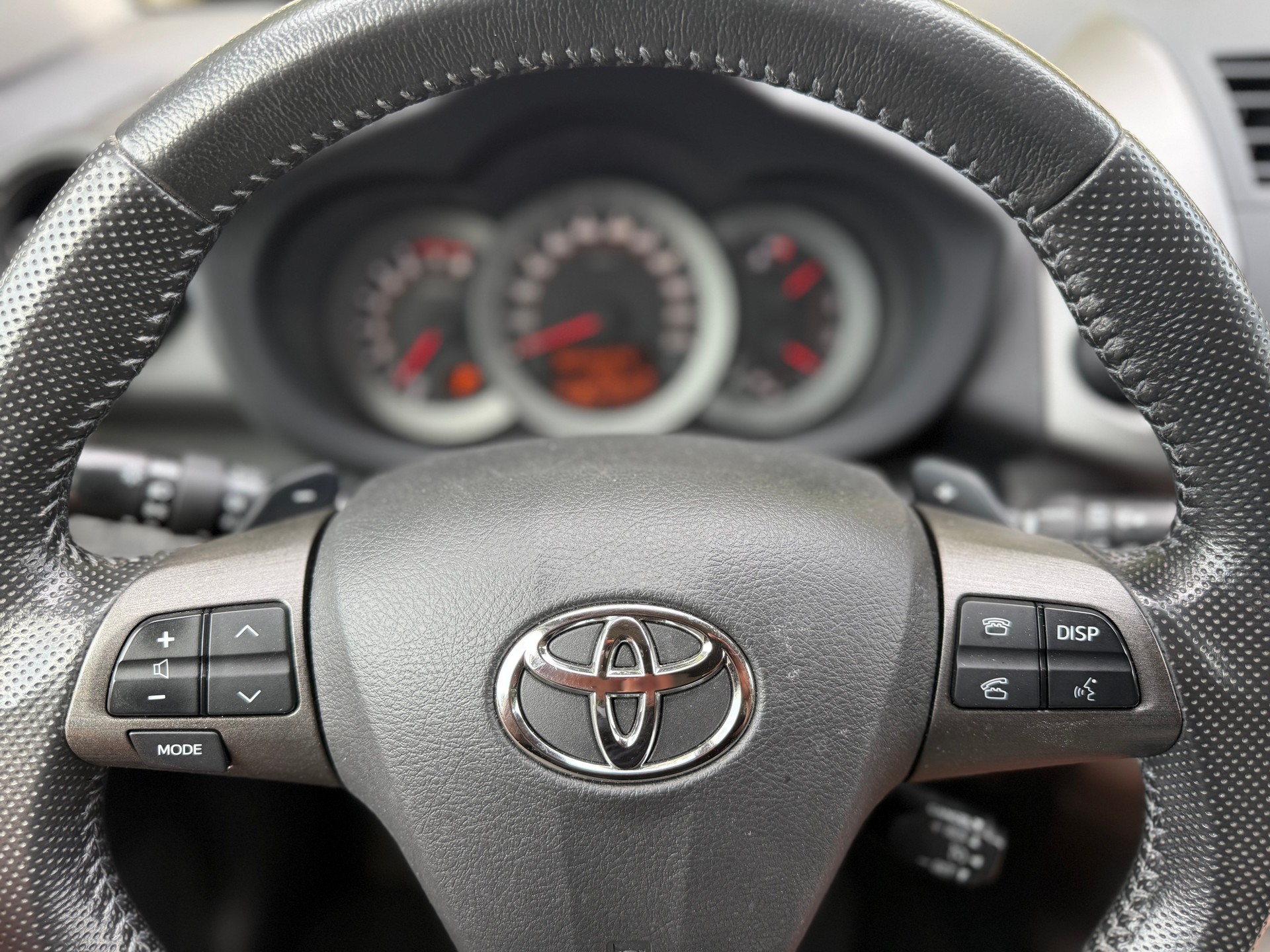 TOYOTA RAV-4 2.0 16V Style Multidrive-image-6