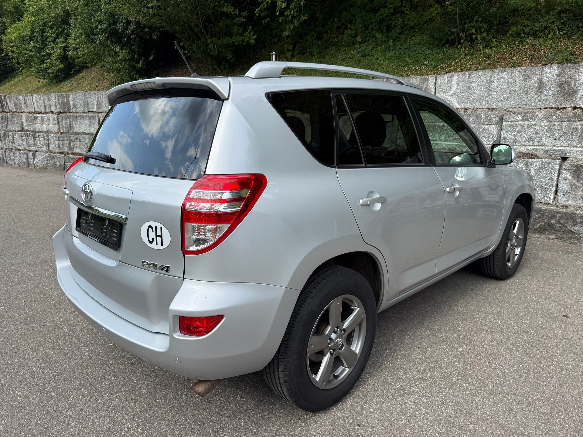 TOYOTA RAV-4 2.0 16V Style Multidrive-image-2