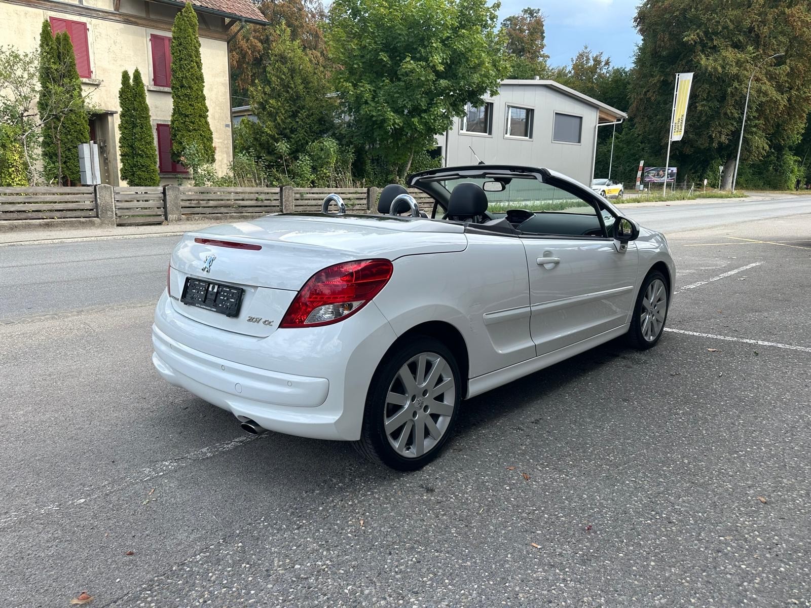 PEUGEOT 207 CC 1.6 16V Sport-image-9